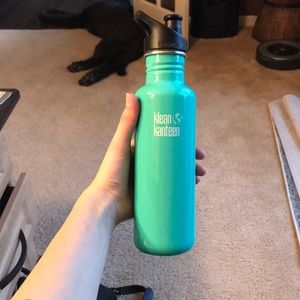 Klean Kanteen 27 ounce water bottle